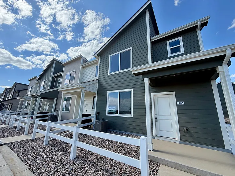 3852 Pinnacles Ct — Photo 1