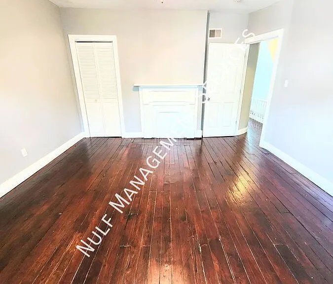 736 Clarissa St #2 — Photo 4