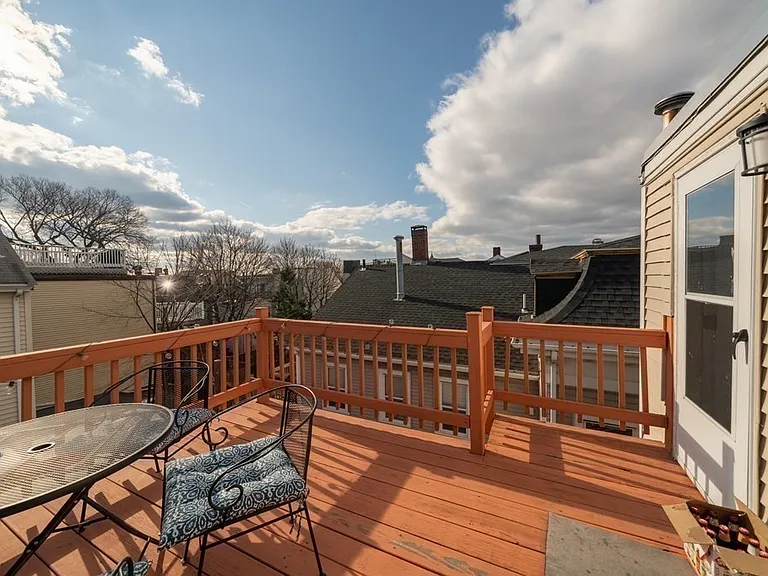 160 Dorchester St #3 — Photo 9