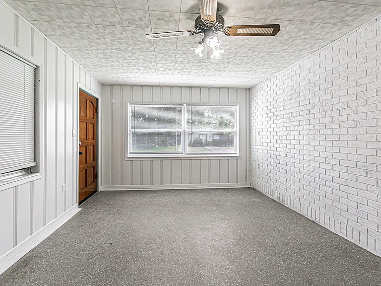 8706 Ruth Pl — Photo 19