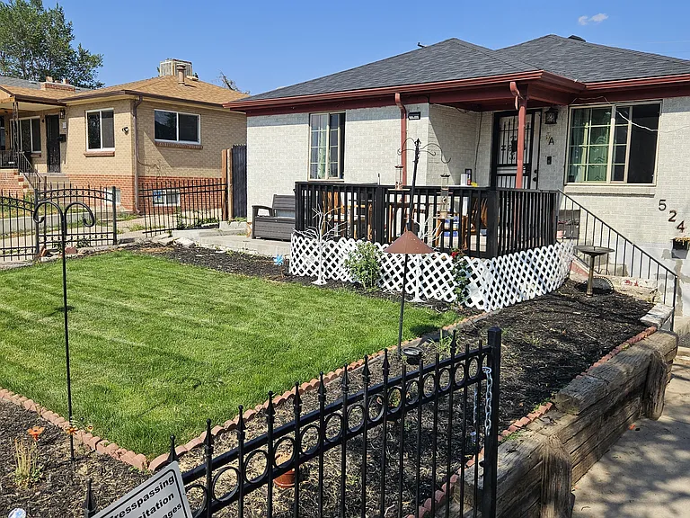 524 S Stuart St #B — Photo 1