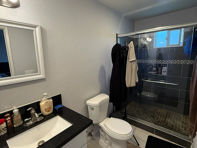 223 N Palo Cedro Dr — Photo 16