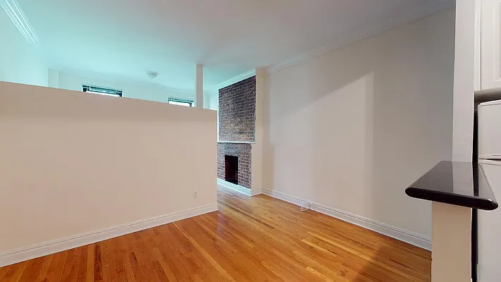 Rented by Bond New York | media 4