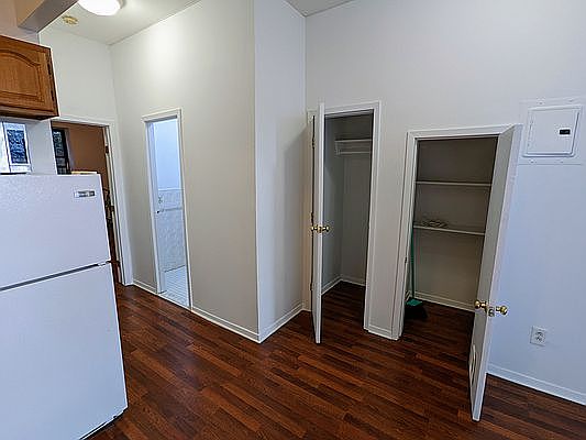4th image of 615 Grand Ave APT 1