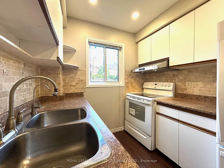 4523 Kimbermount Ave — Photo 11