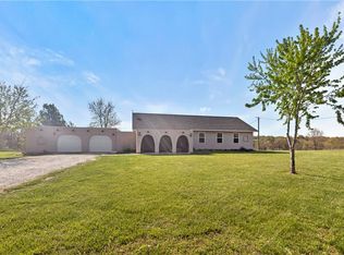 68 County Road 8492, Green Forest, AR 72638