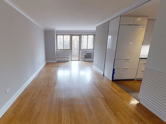 3rd image of 70 W 93rd St #705D