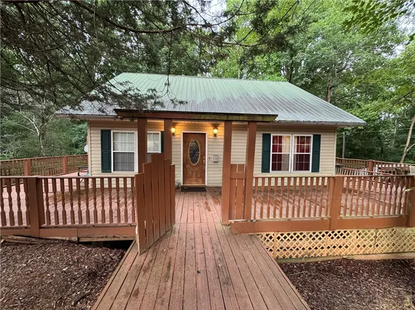 115 Country Pathway Dr, West Union, SC 29696