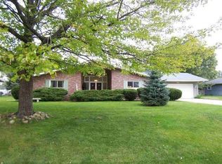 875 E Lilac Rd, Beloit, WI 53511