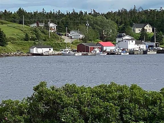 3rd image of 11 Havenside Rd