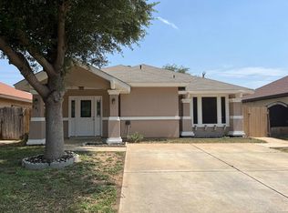 821 Chalan Dr, Laredo, TX 78045