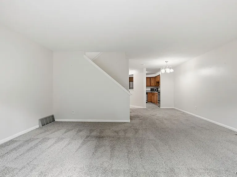 8457 Bubbling Springs Dr — Photo 13