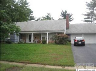 85 Avondale Ln, Aberdeen, NJ 07747