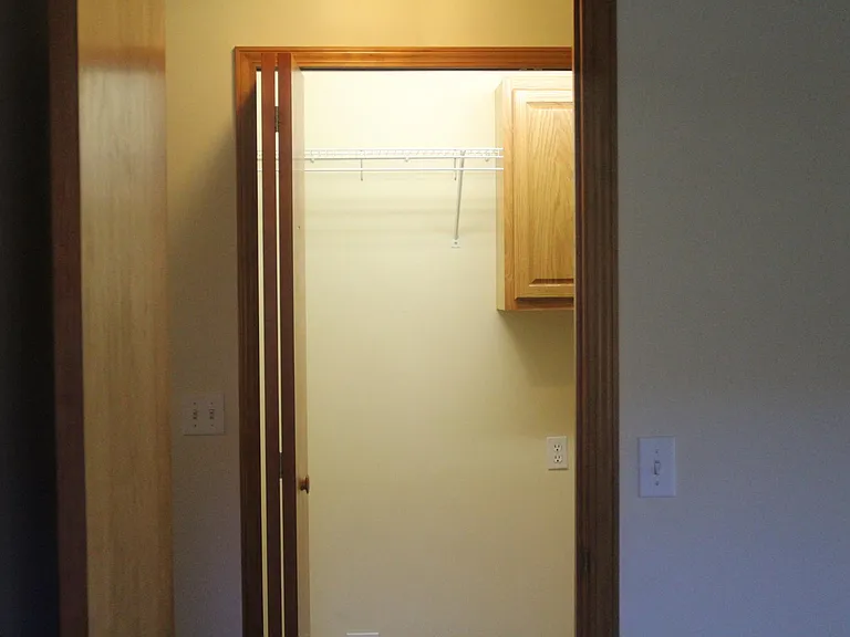 4805 Russell St — Photo 13