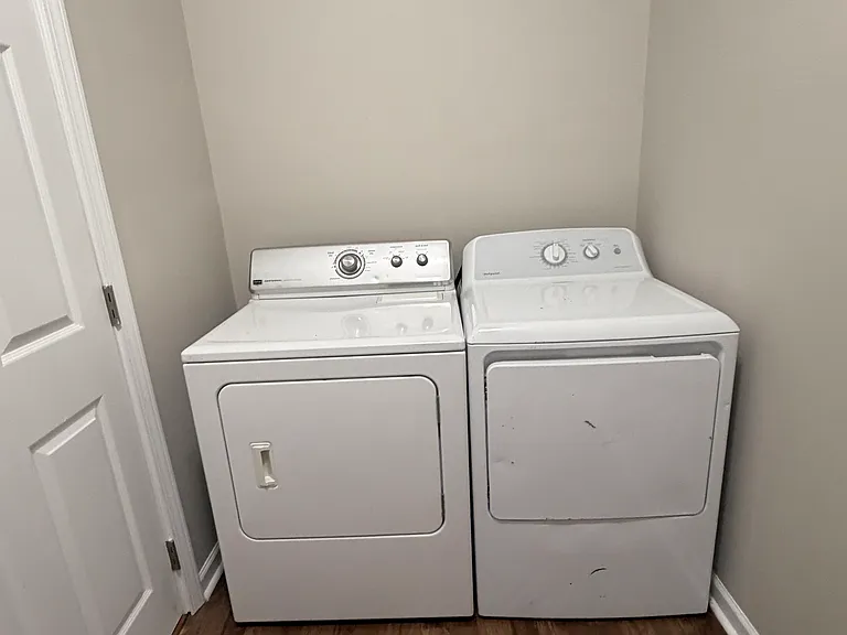 416 Poplar St — Photo 15