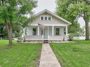 88 Gingles Dr, Arnolds Park, IA 51331