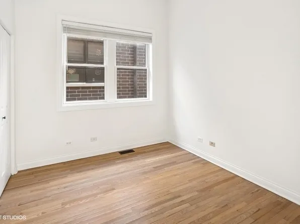 4012 N Mozart St #3, Chicago, IL 60618