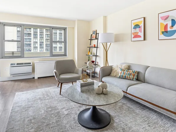 100 West 93rd Street image 1 of 8