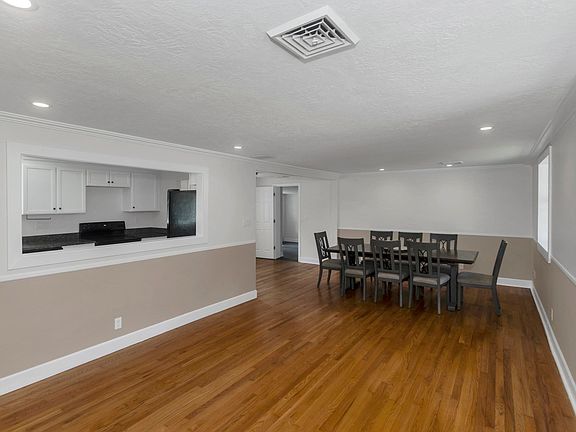 5th image of 17 Congamond Rd