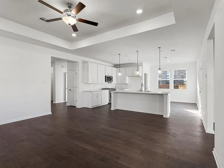 133 Green Knoll Ln — Photo 7