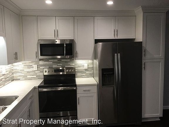 2nd image of 3883 Jewell St #Stb21