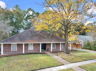 13970 Woodland Ridge Ave, Baton Rouge, LA 70816