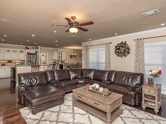4th image of 1171 Blue Oval Ln