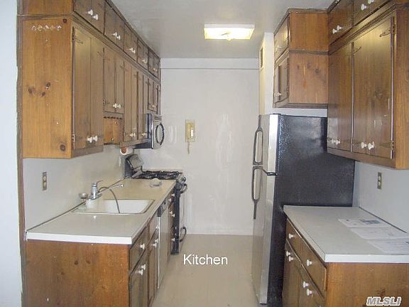 4th image of 16625 Powells Cove Blvd APT 9F