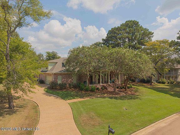 3rd image of 255 Forest Lake Dr