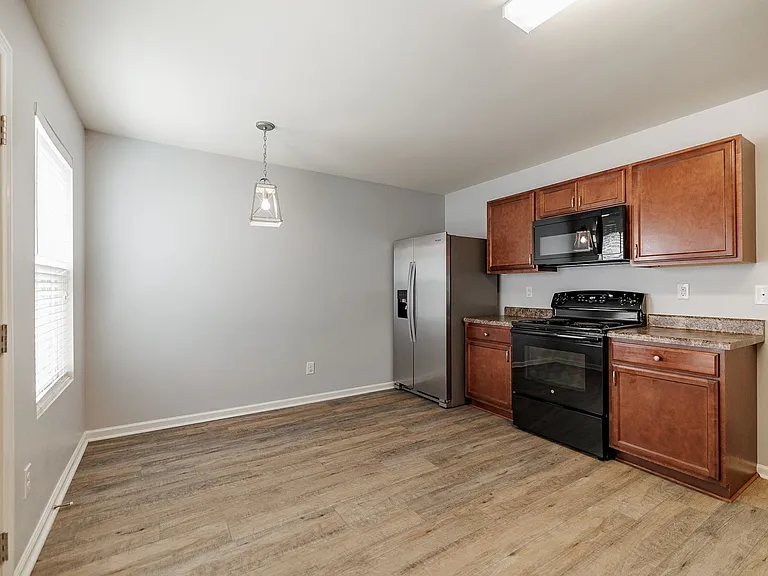 157 Brockett Dr — Photo 12