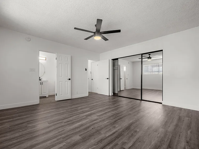 3933 Nicolet Ave #4 — Photo 17