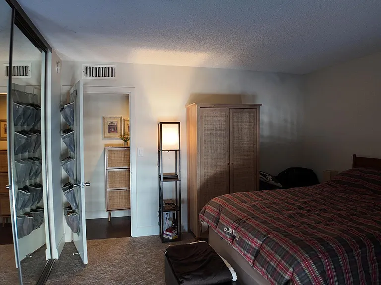 1730 Avenida Del Mundo #906 — Photo 7