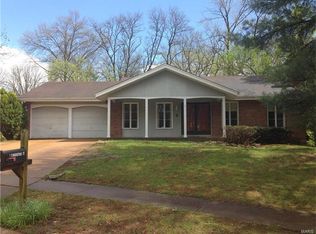 1 Timberstone Ct, Ballwin, MO 63021