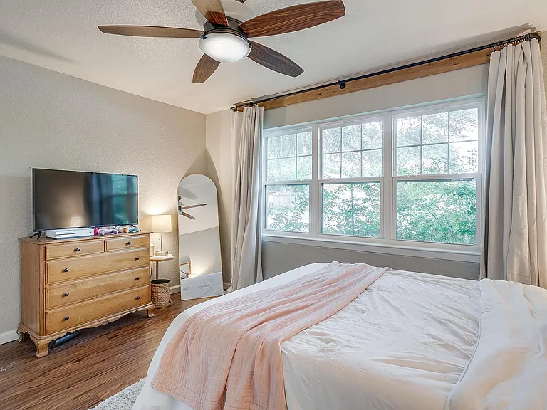 4318 Segura Ct N — Photo 12