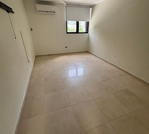 4th image of 1700 McLeary St #2