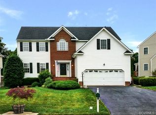 1236 Hawkins Wood Cir, Midlothian, VA 23114