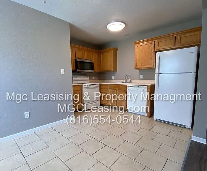 504 SW 5th St — Photo 4