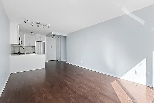 Rented by Level Group | media 20