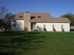 50 Hillsman Ln, Seneca, IL 61360