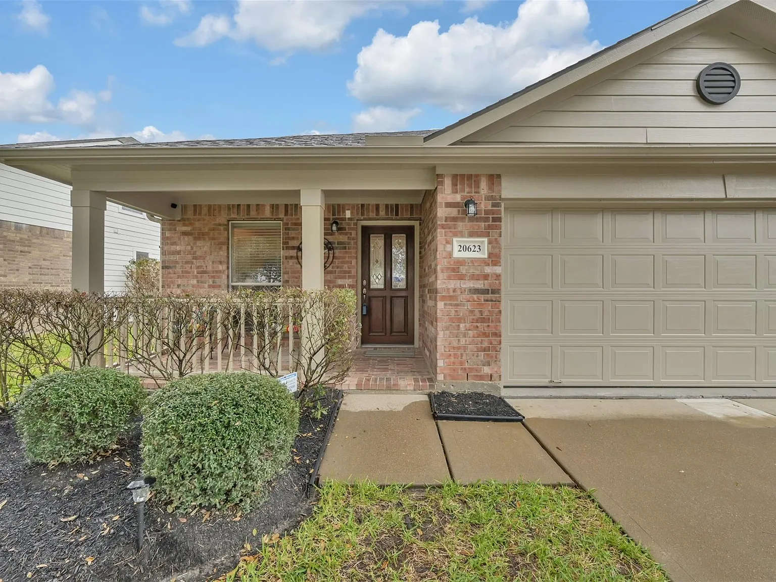3 bed, 2.0 bath, 1524 sqft, $2,000 — Photo 4