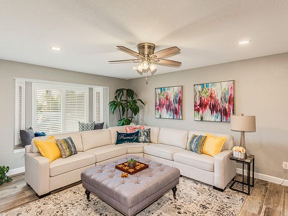 4th image of 2027 S Henkel Cir