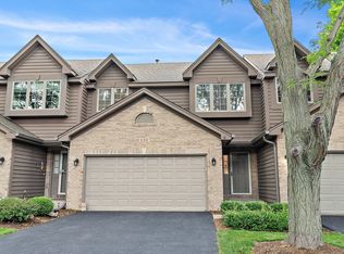 836 Millcreek Cir #836, Elgin, IL 60123