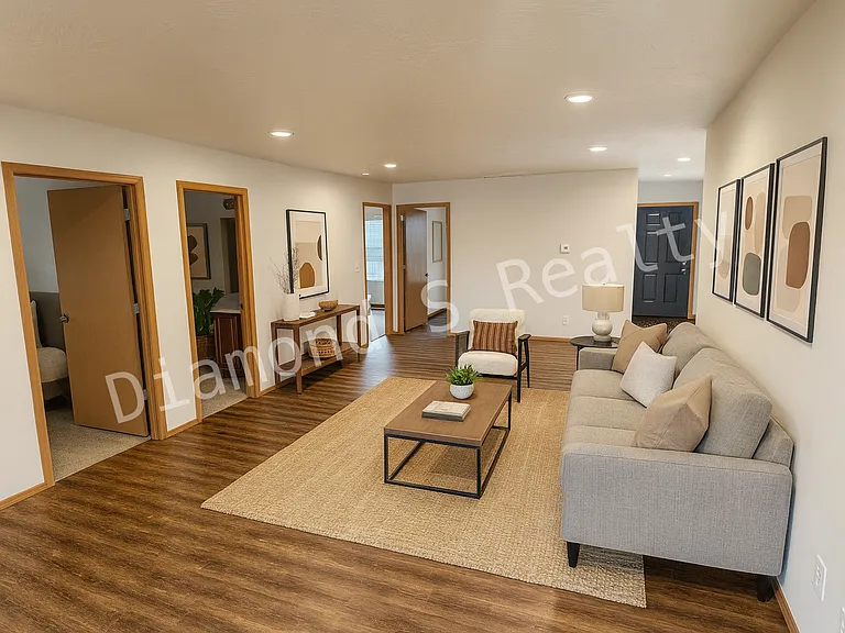 2214 N East Ave — Photo 4