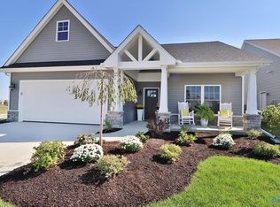 1881 Hidden Ridge Dr, Perrysburg, OH 43551