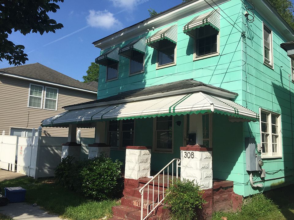 1st image of 1308 Selden Ave