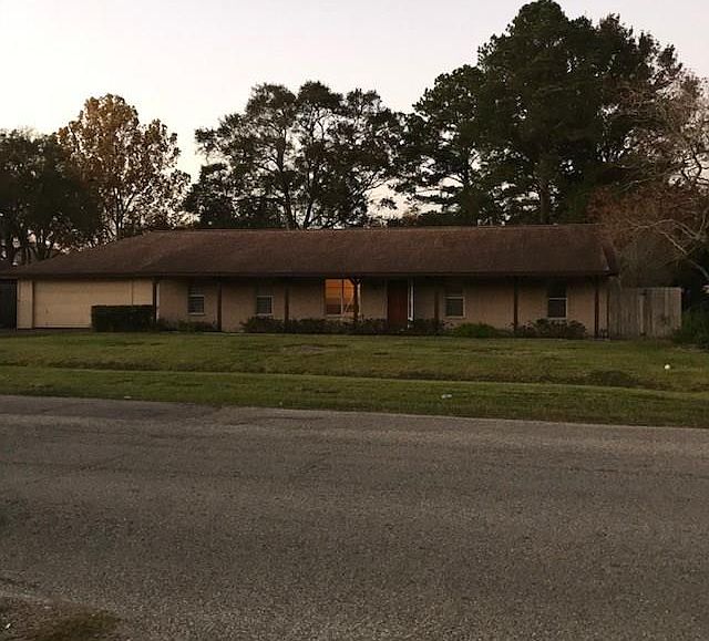 1st image of 4809 Scott Ln