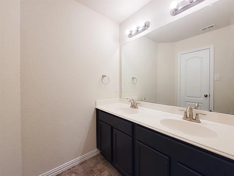 5209 Dauntless Dr — Photo 41