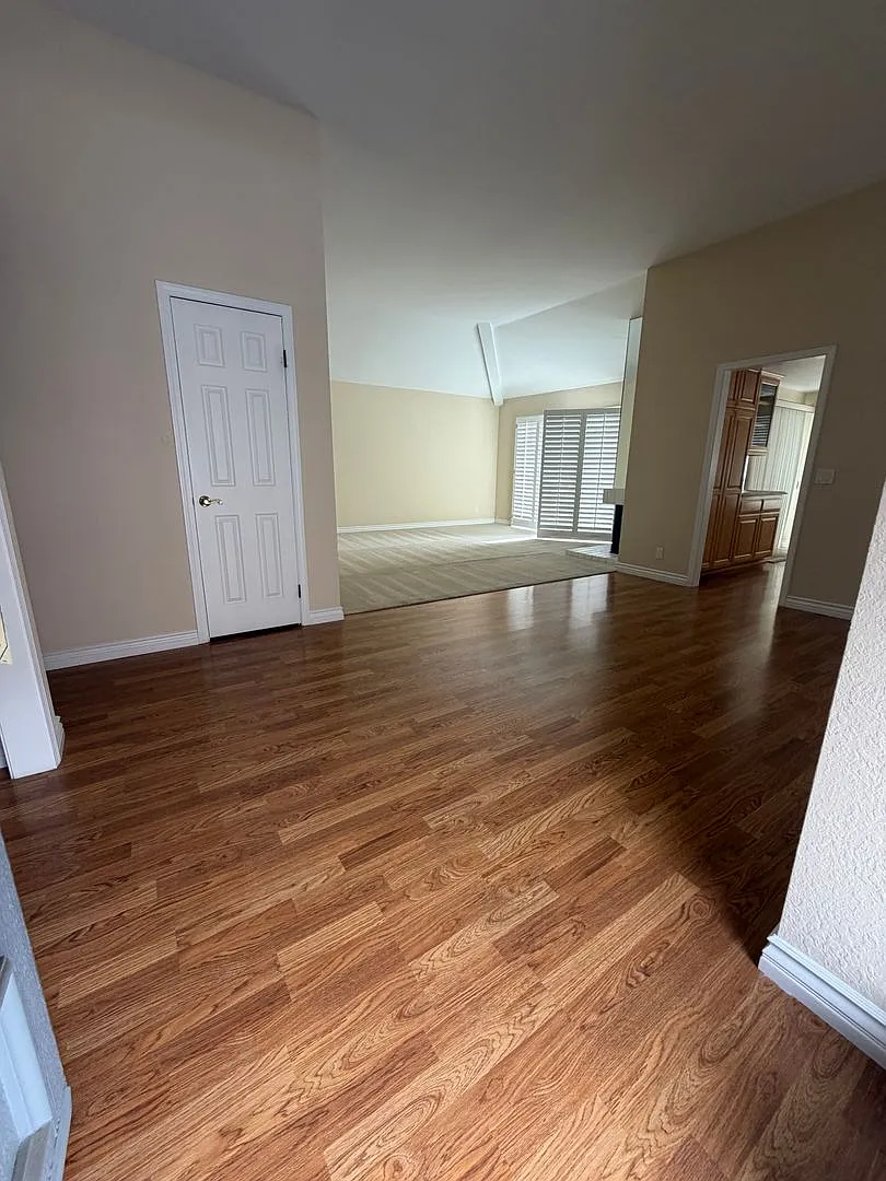 Spacious 3 Bedroom home — Photo 2