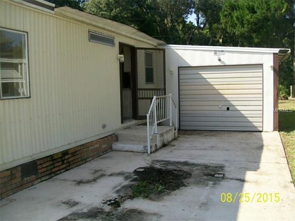 3rd image of 131 N Indian River Dr