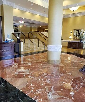 Lobby - 24 Hour Front Desk